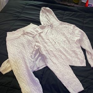 Fashion Nova cable knit sweat suit! Size medium, never worn.